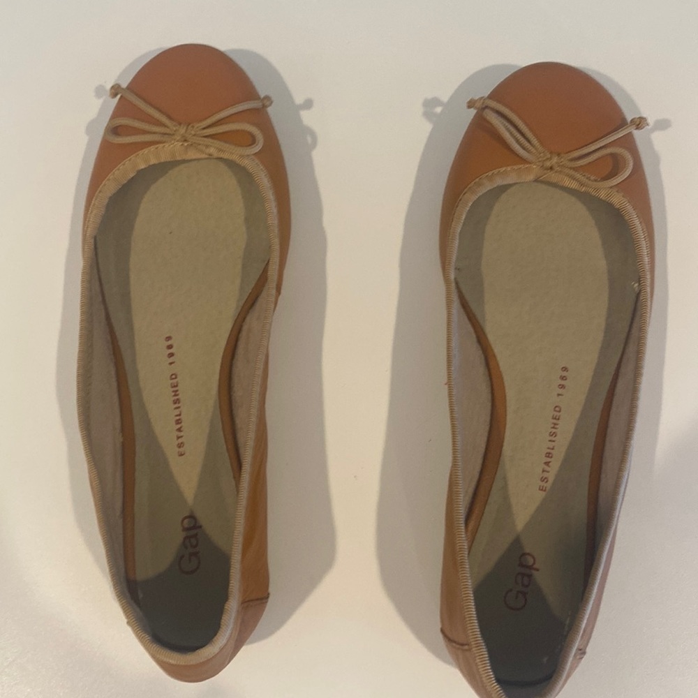 Ballerina slipper Gap cognac color size 6.5